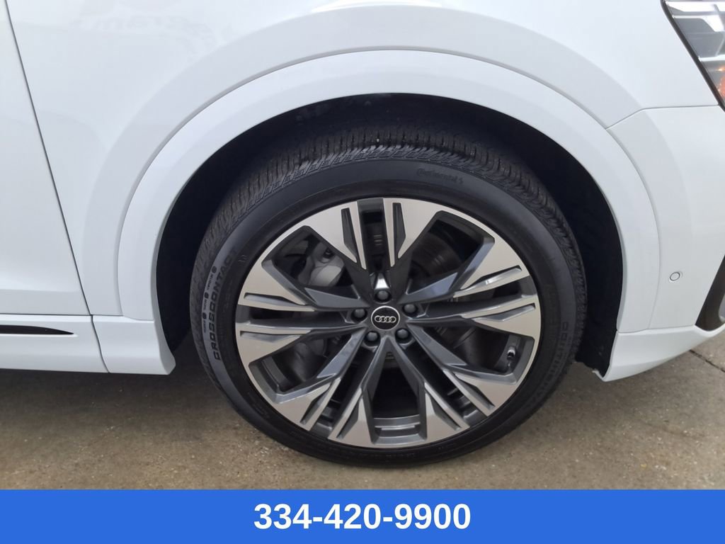 New 2026 Audi Q8 Premium Plus image 25