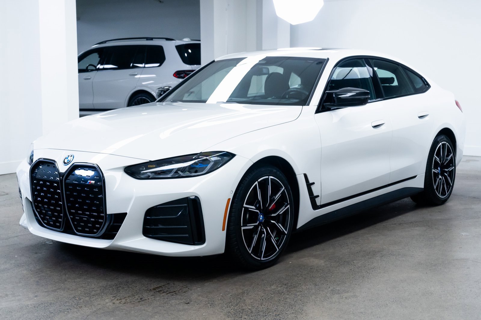 Used 2023 BMW i4 M50 image 3