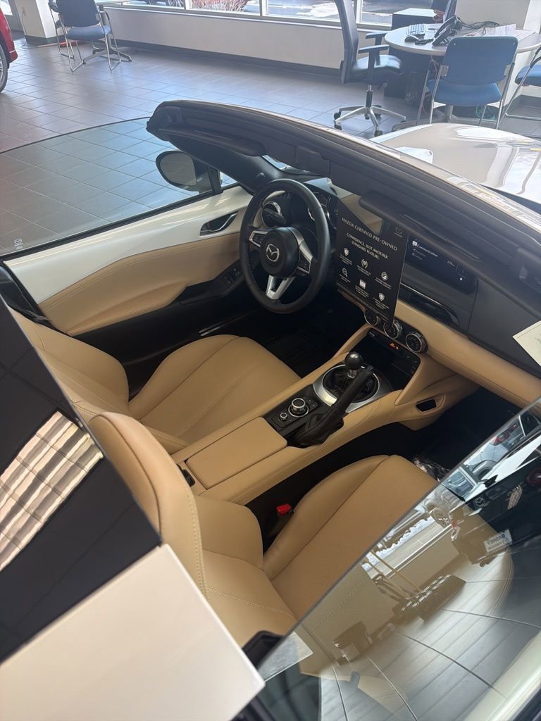Certified 2025 MAZDA MX-5 Miata RF Grand Touring w/ Appearance Package image 39