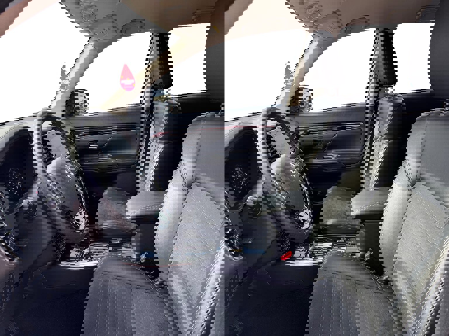 Used 2019 Mitsubishi Outlander SE image 10