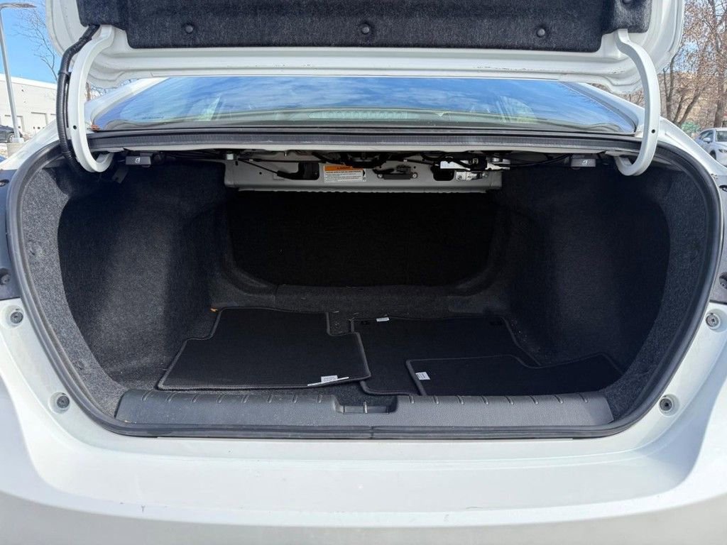 Used 2021 Honda Insight Touring image 5