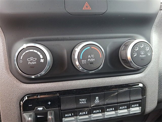 Used 2024 RAM 2500 Tradesman w/ Chrome Appearance Group image 15