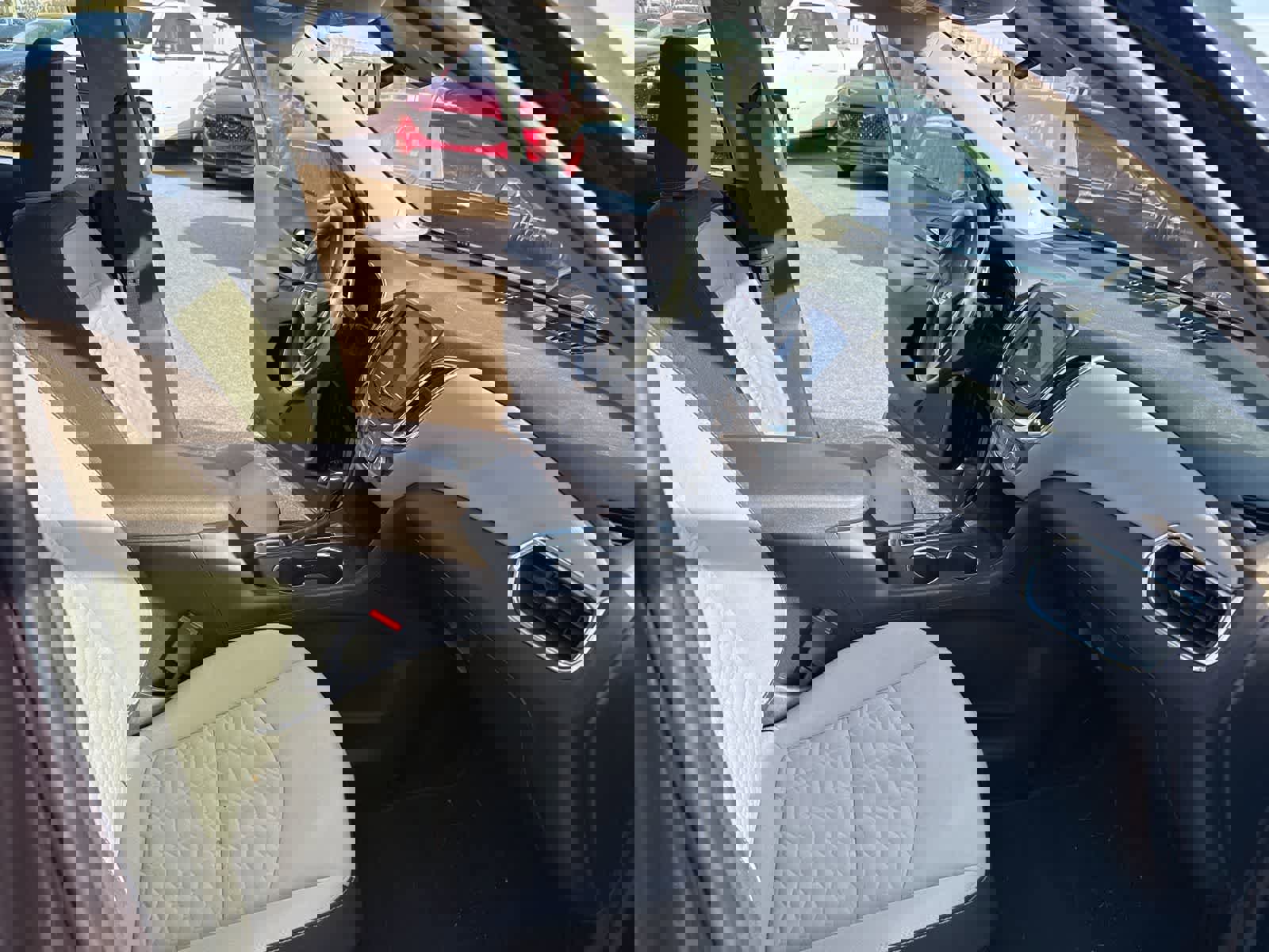 Used 2019 Chevrolet Equinox LS FWD image 25