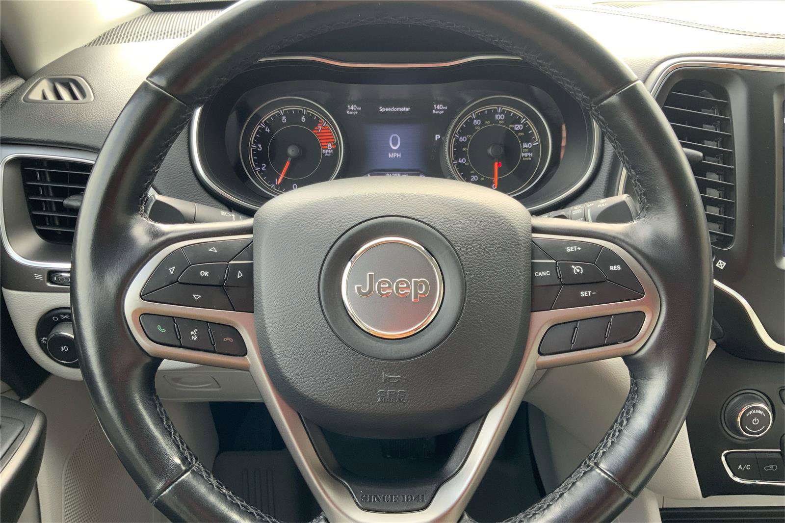 Used 2021 Jeep Cherokee Latitude Lux w/ Comfort/Convenience Group AWD/4WD image 15