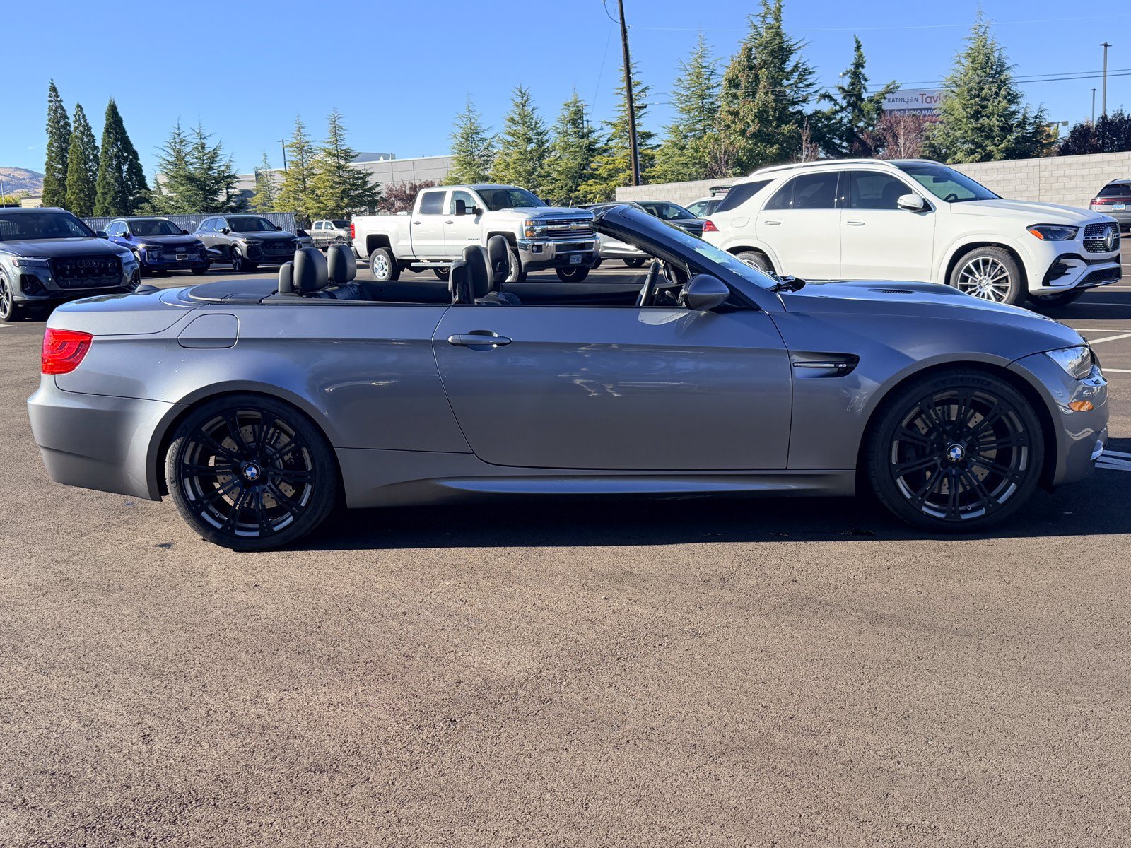 Used 2011 BMW M3 Convertible RWD image 12