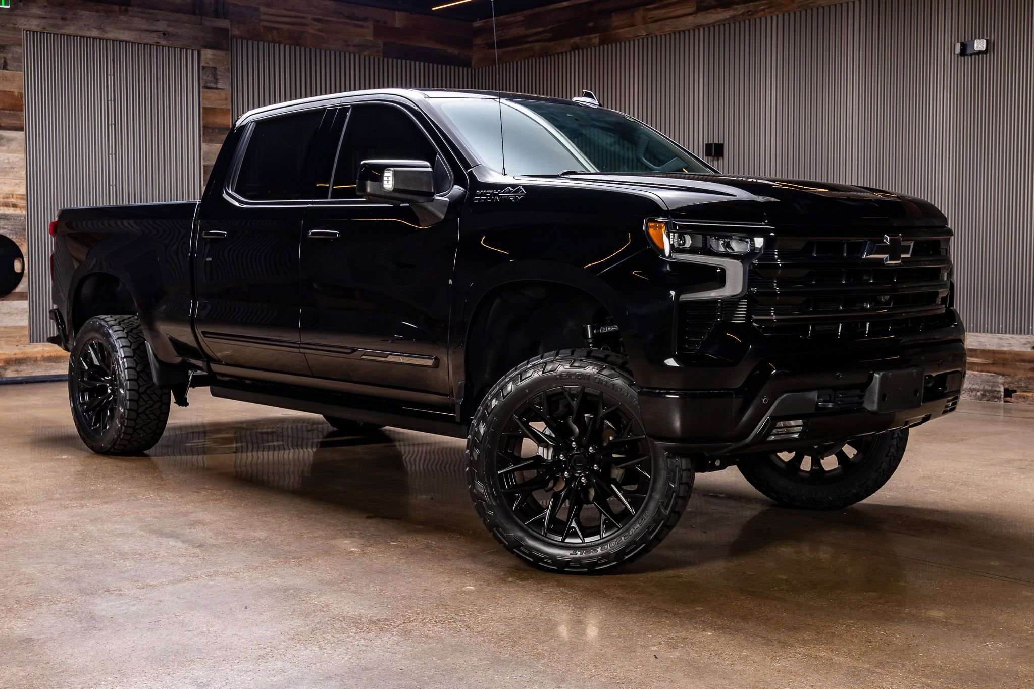 Used 2024 Chevrolet Silverado 1500 High Country w/ Midnight Edition