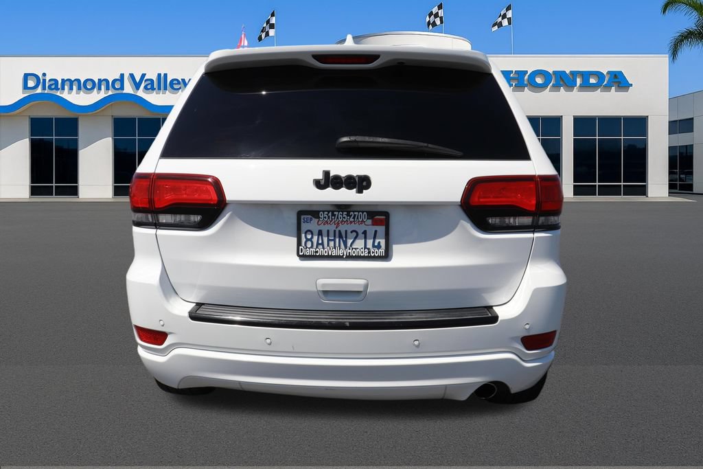 Used 2017 Jeep Grand Cherokee Altitude RWD image 5