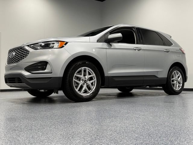 Used 2024 Ford Edge SEL AWD/4WD image 4
