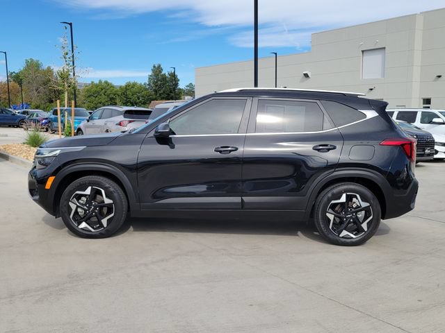 Used 2025 Kia Seltos EX FWD image 2