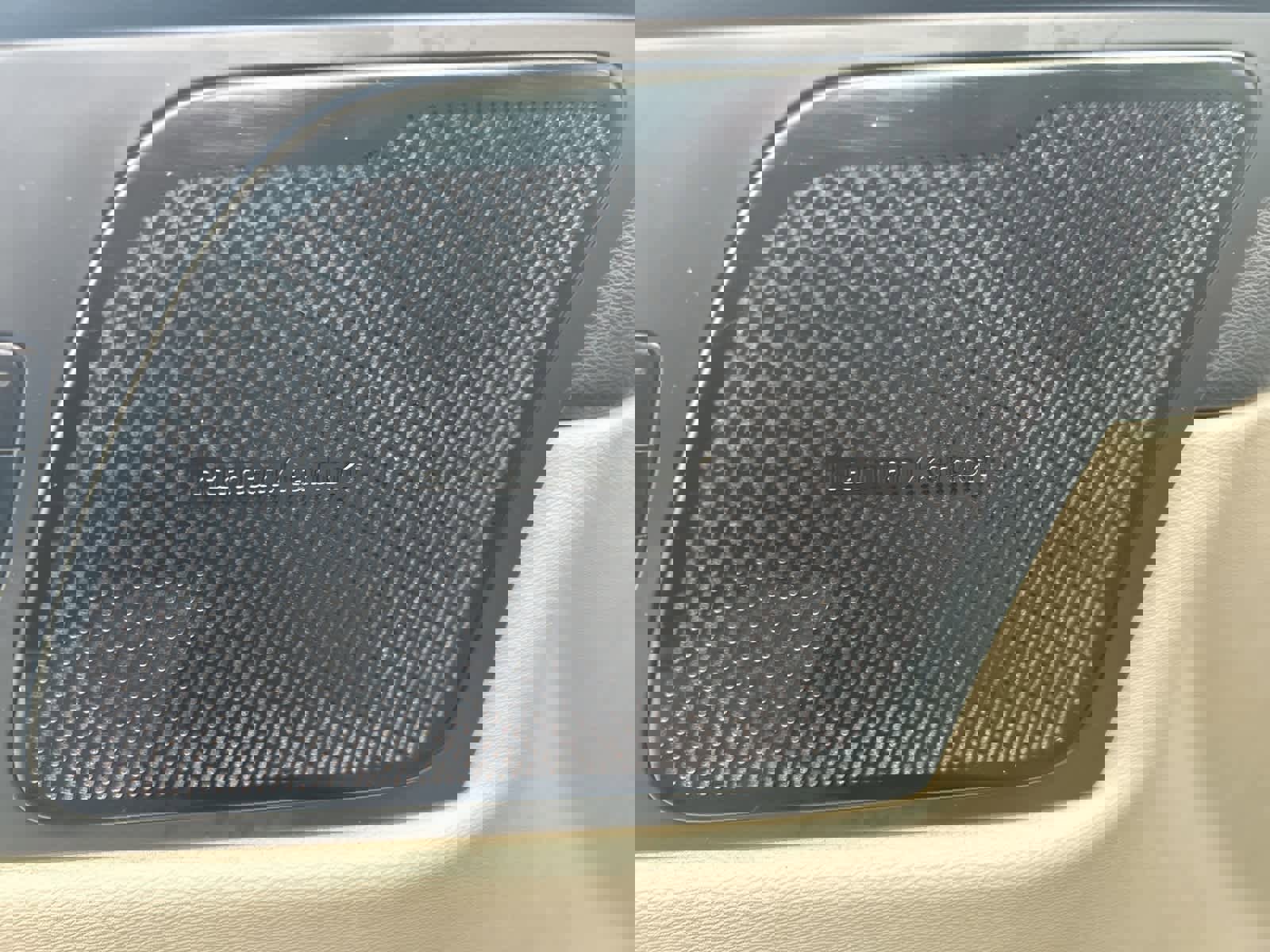 Used 2023 Volvo XC60 B5 Ultimate image 31