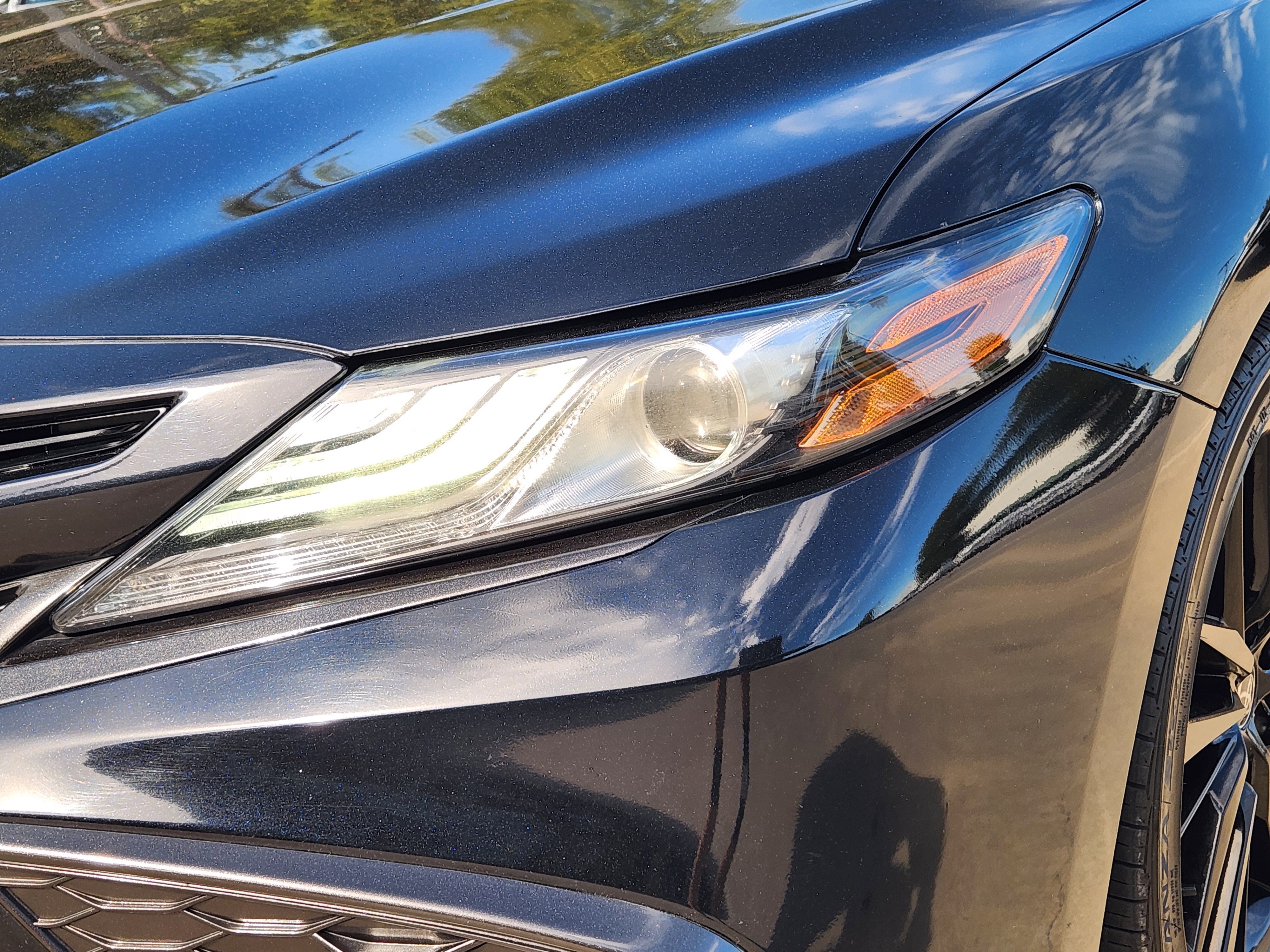 Used 2021 Toyota Camry XSE FWD image 11