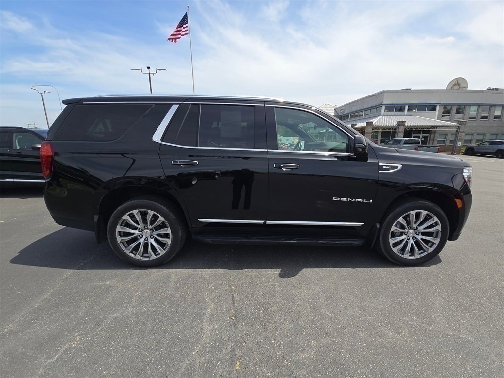 Used 2021 GMC Yukon Denali image 3