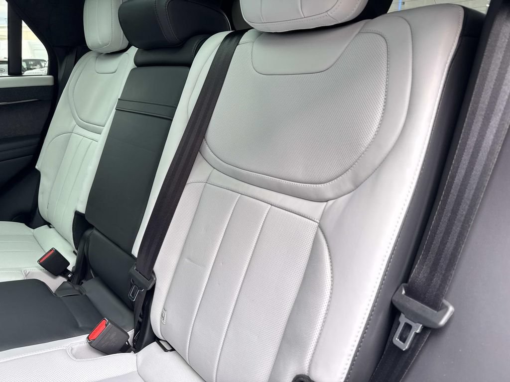Certified 2025 Land Rover Range Rover Sport Autobiography AWD/4WD image 15