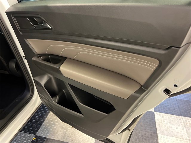 Certified 2023 Volkswagen Atlas Cross Sport SE image 14