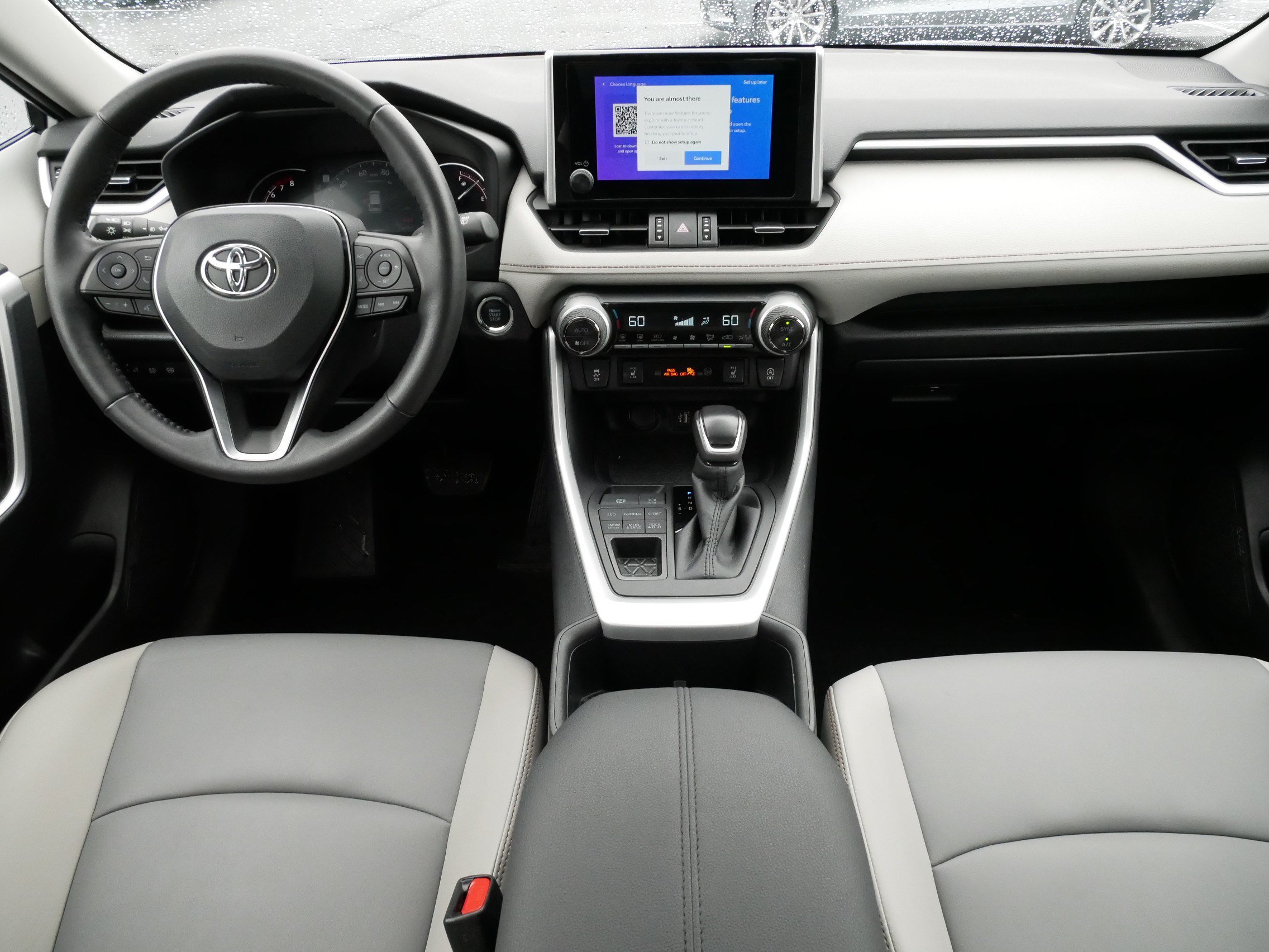 Certified 2025 Toyota RAV4 XLE Premium w/ Weather Package AWD/4WD image 4