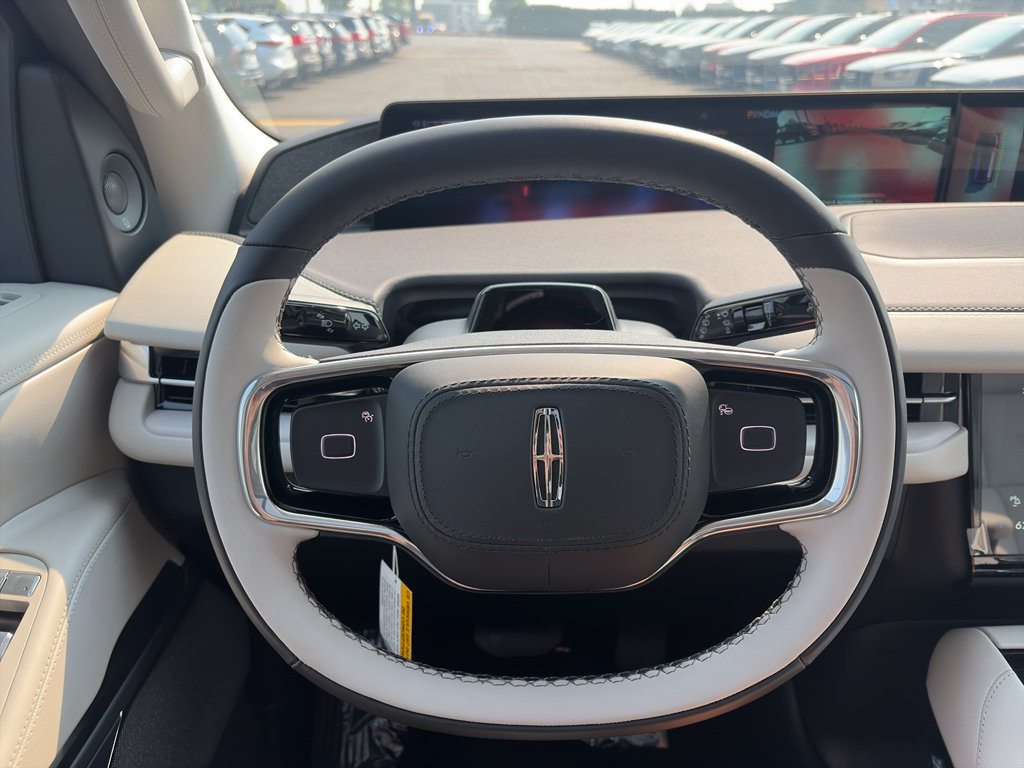 New 2026 Lincoln Navigator Reserve AWD/4WD image 29