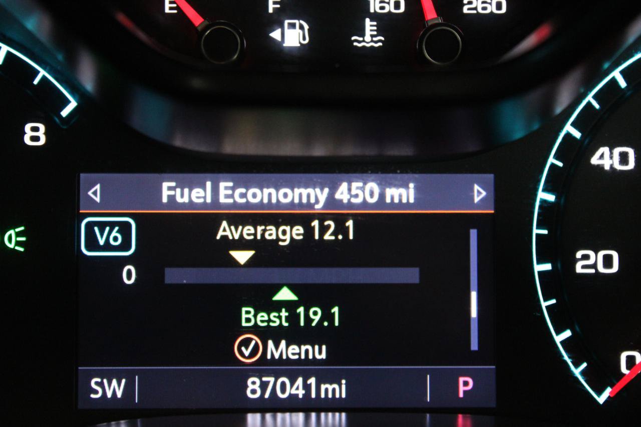 Used 2021 Chevrolet Colorado Z71 w/ Z71 Midnight Edition AWD/4WD image 23
