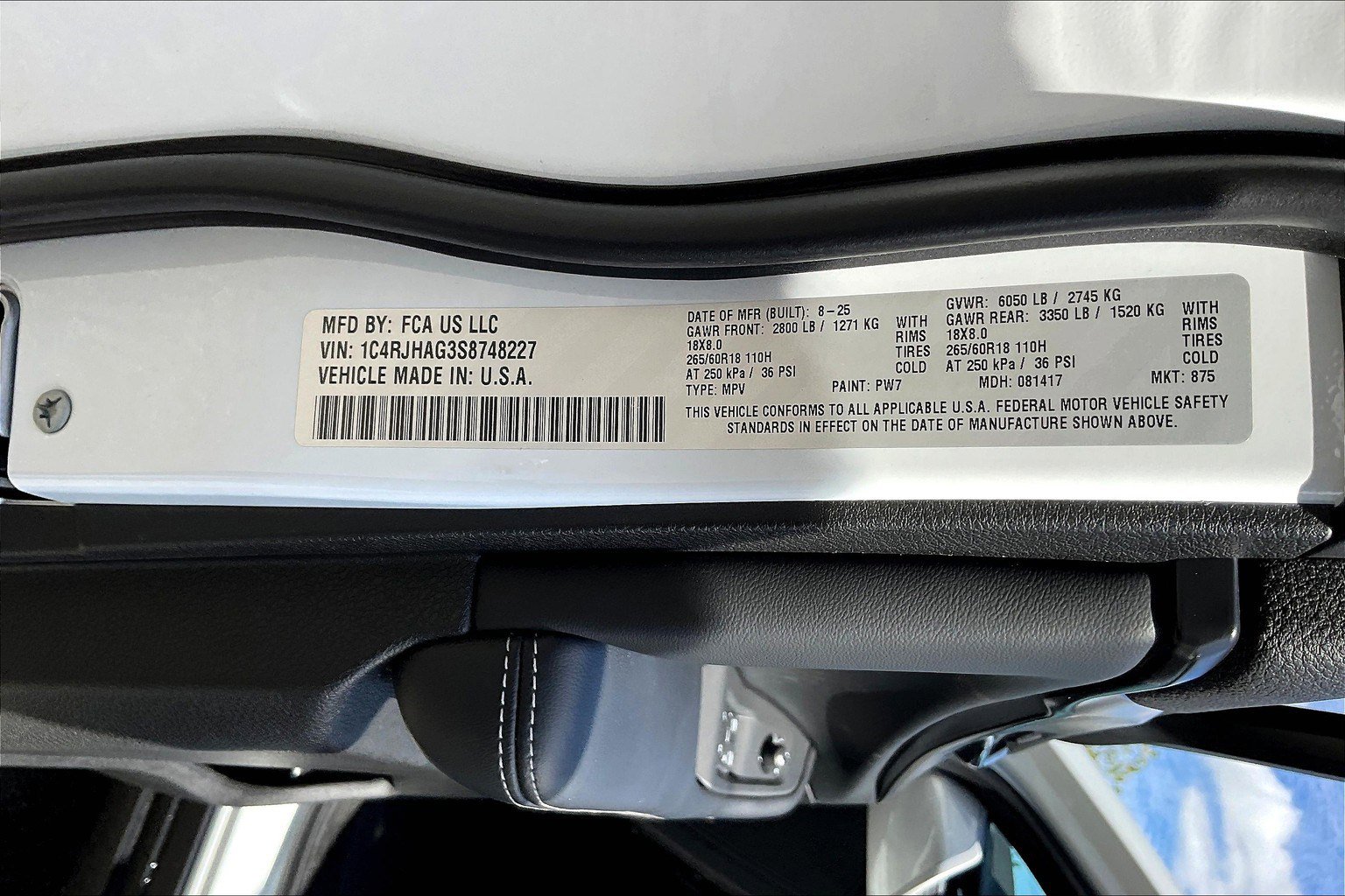 New 2025 Jeep Grand Cherokee 4WD image 13