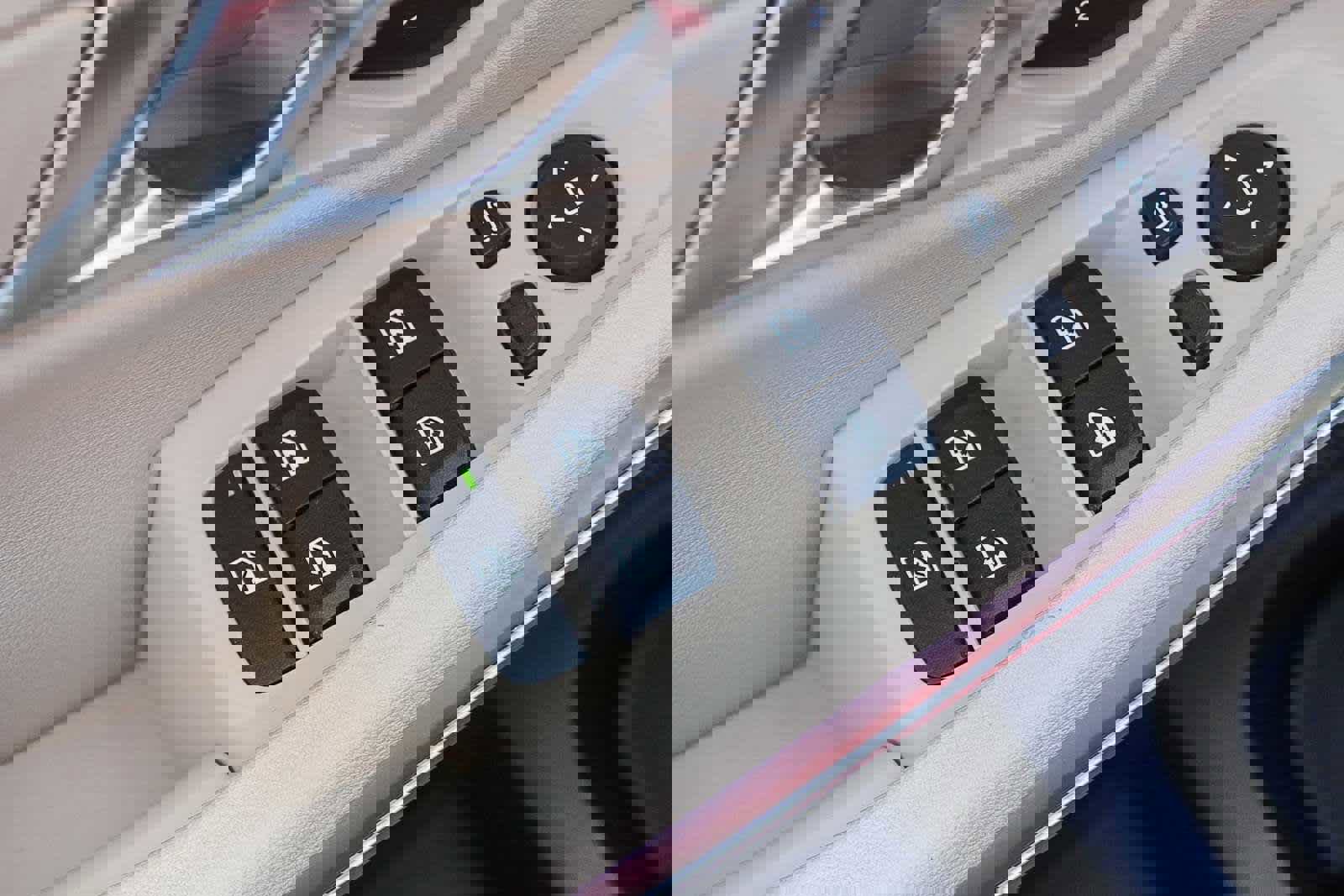 Used 2024 BMW 330e 330e w/ Premium Package image 20