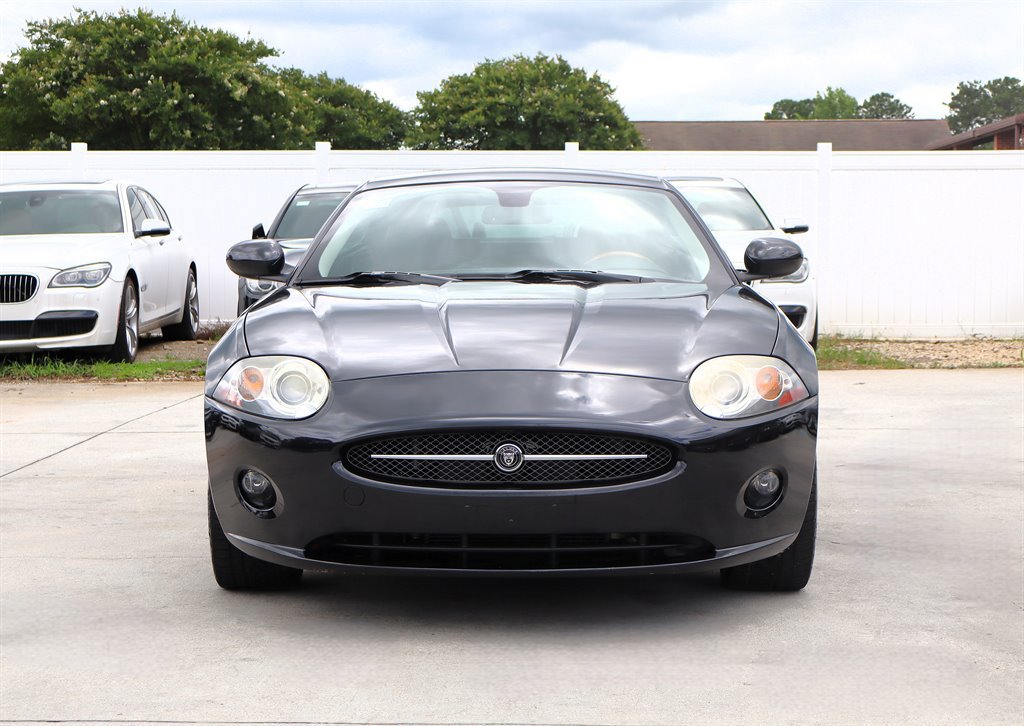 Used 2007 Jaguar XK Coupe RWD image 2