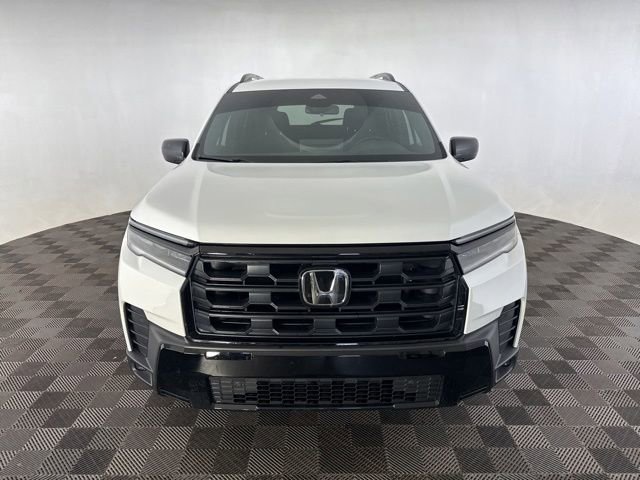 Used 2026 Honda Pilot Sport image 2