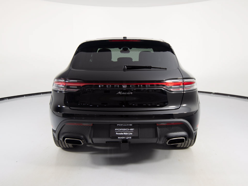 Certified 2026 Porsche Macan AWD/4WD image 6