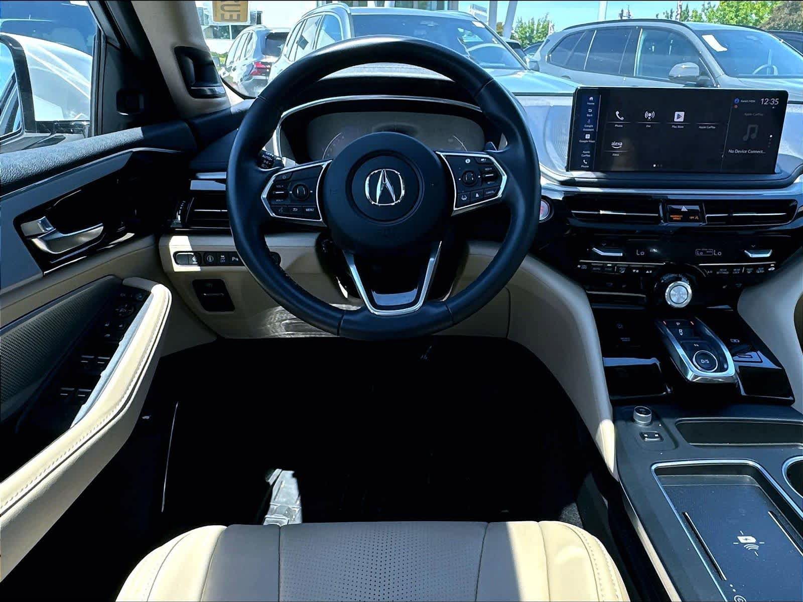 Used 2025 Acura MDX SH-AWD w/ Technology Package image 11