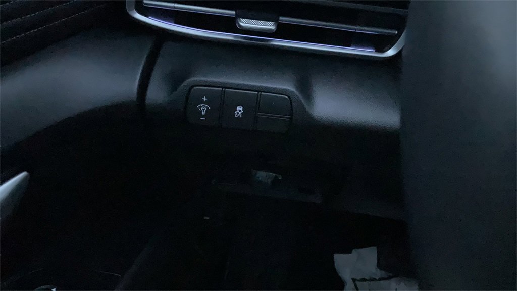 Certified 2024 Hyundai Elantra SEL w/ Convenience Package image 28