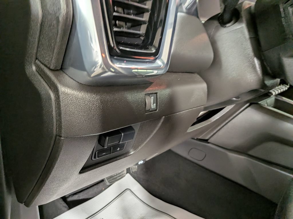 Certified 2024 GMC Canyon Elevation w/ Convenience Package AWD/4WD image 17