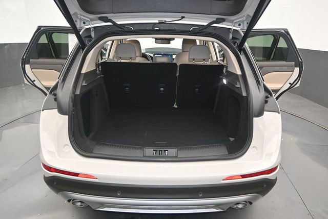 Used 2024 Lincoln Corsair Reserve FWD image 12