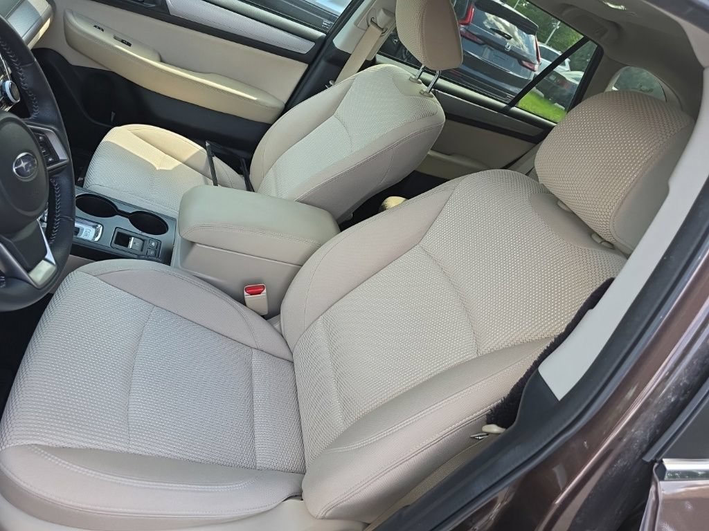 Used 2019 Subaru Outback 2.5i Premium AWD/4WD image 11