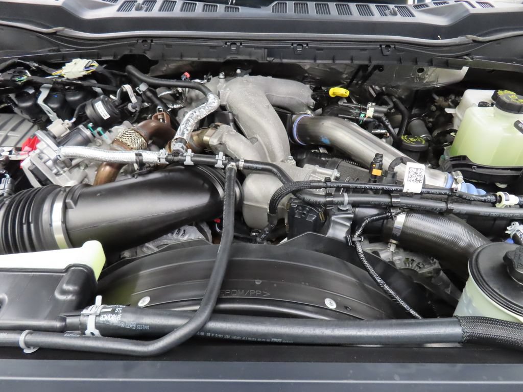 Used 2025 Ford F450 Platinum AWD/4WD image 36