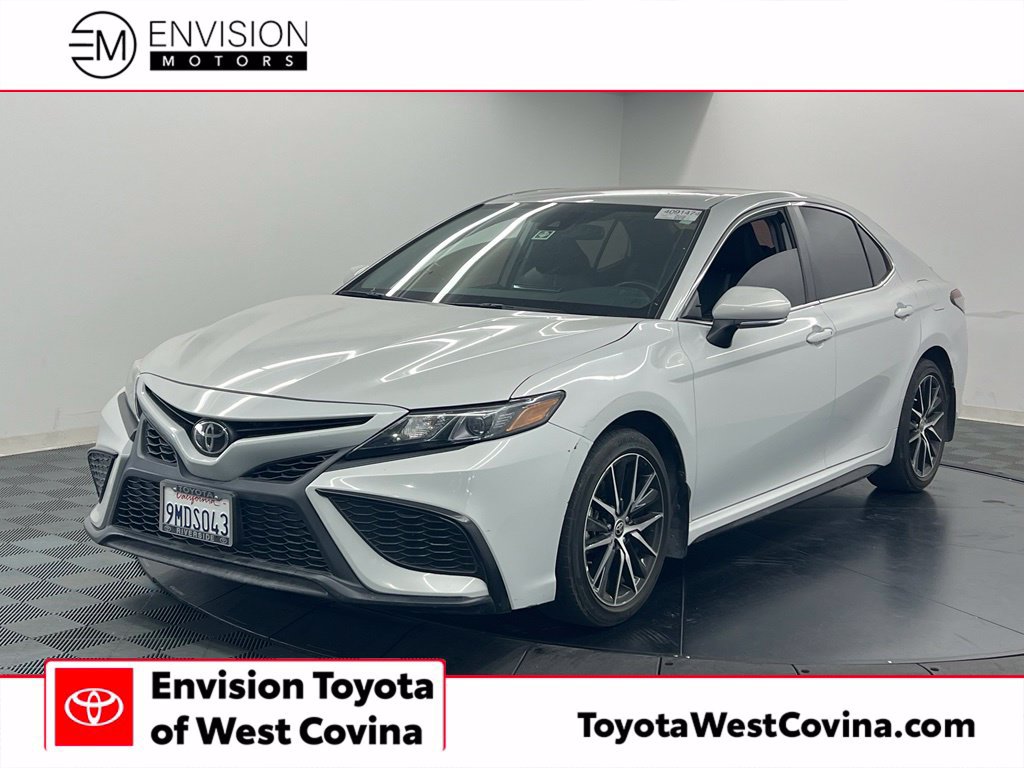 Used 2024 Toyota Camry SE w/ Blackout Package (TMS)