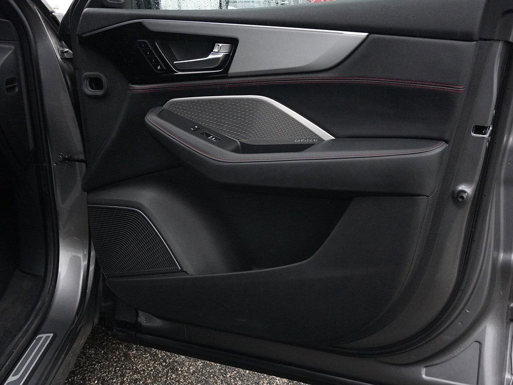 Used 2023 Acura MDX A-Spec image 27