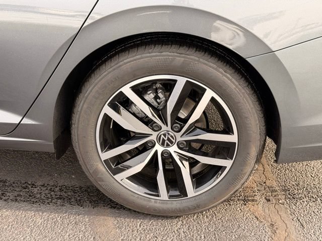 New 2026 Volkswagen Jetta SE FWD image 7