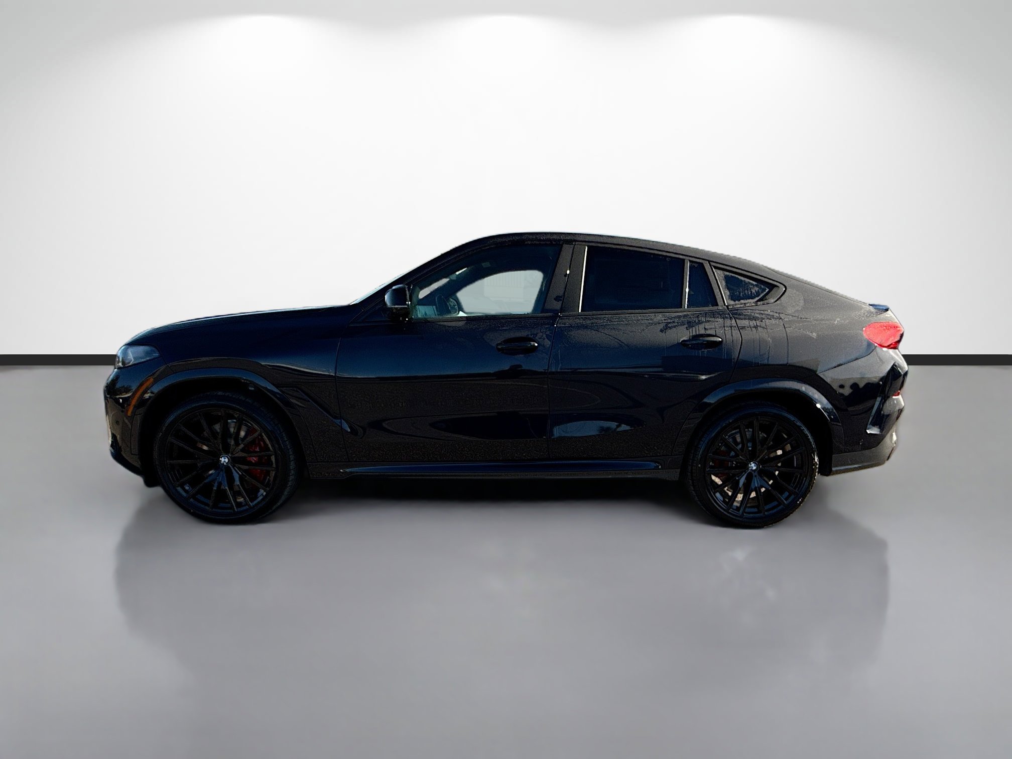 New 2026 BMW X6 M60i image 6