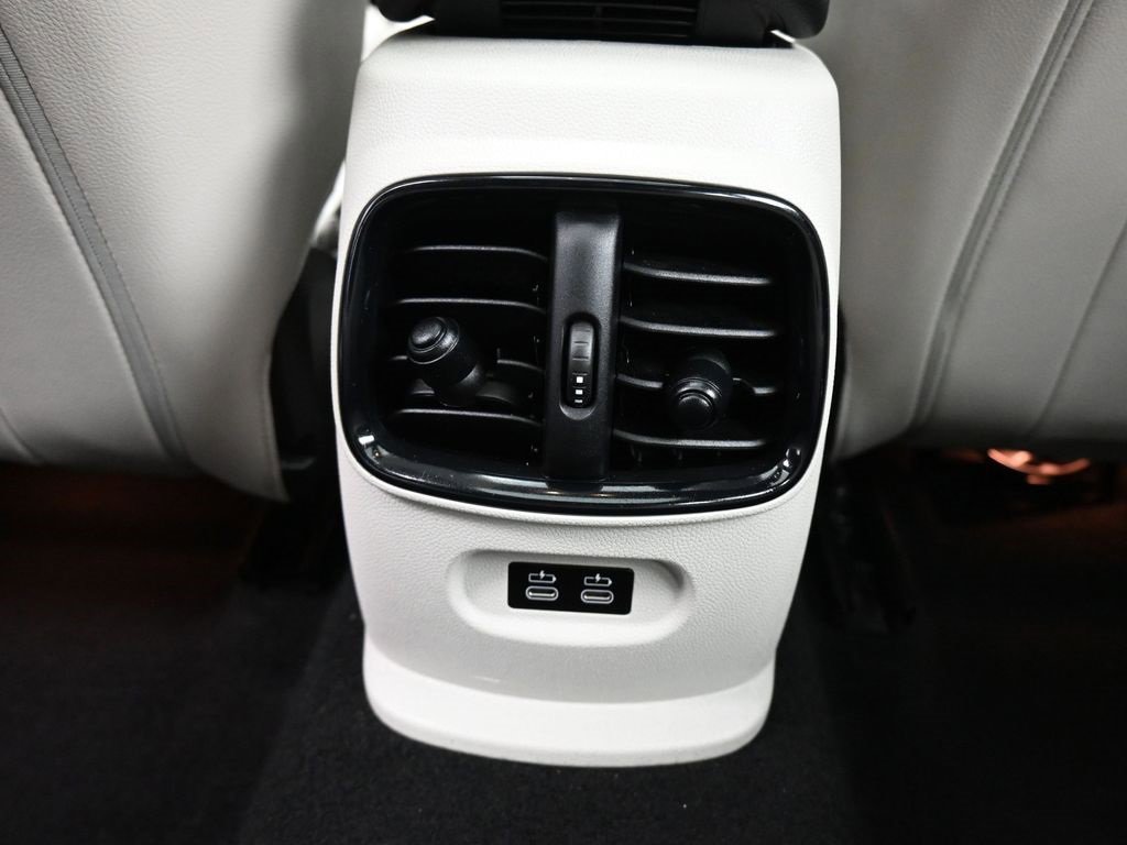 Used 2020 MINI Cooper Clubman S w/ Driver Assistance Package image 32