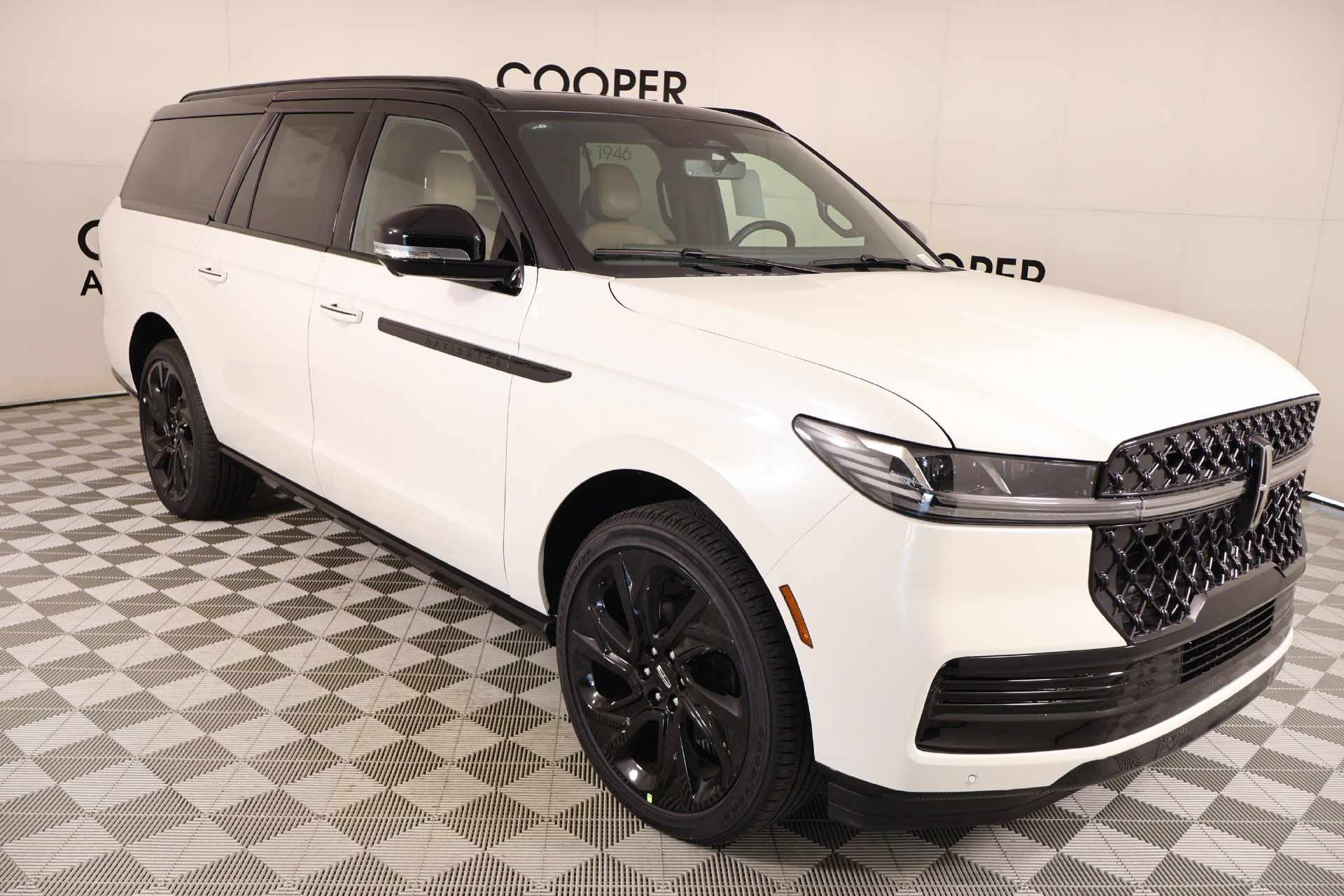 New 2027 Lincoln Navigator L Black Label AWD/4WD image 1