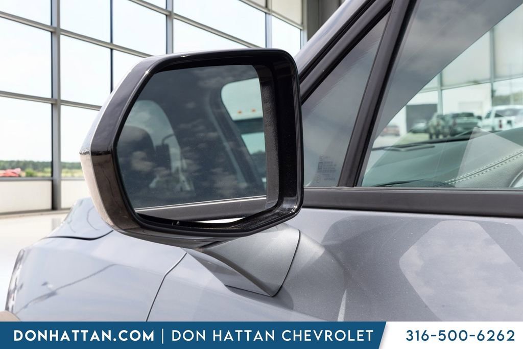 Used 2025 Chevrolet Blazer LT AWD/4WD image 26