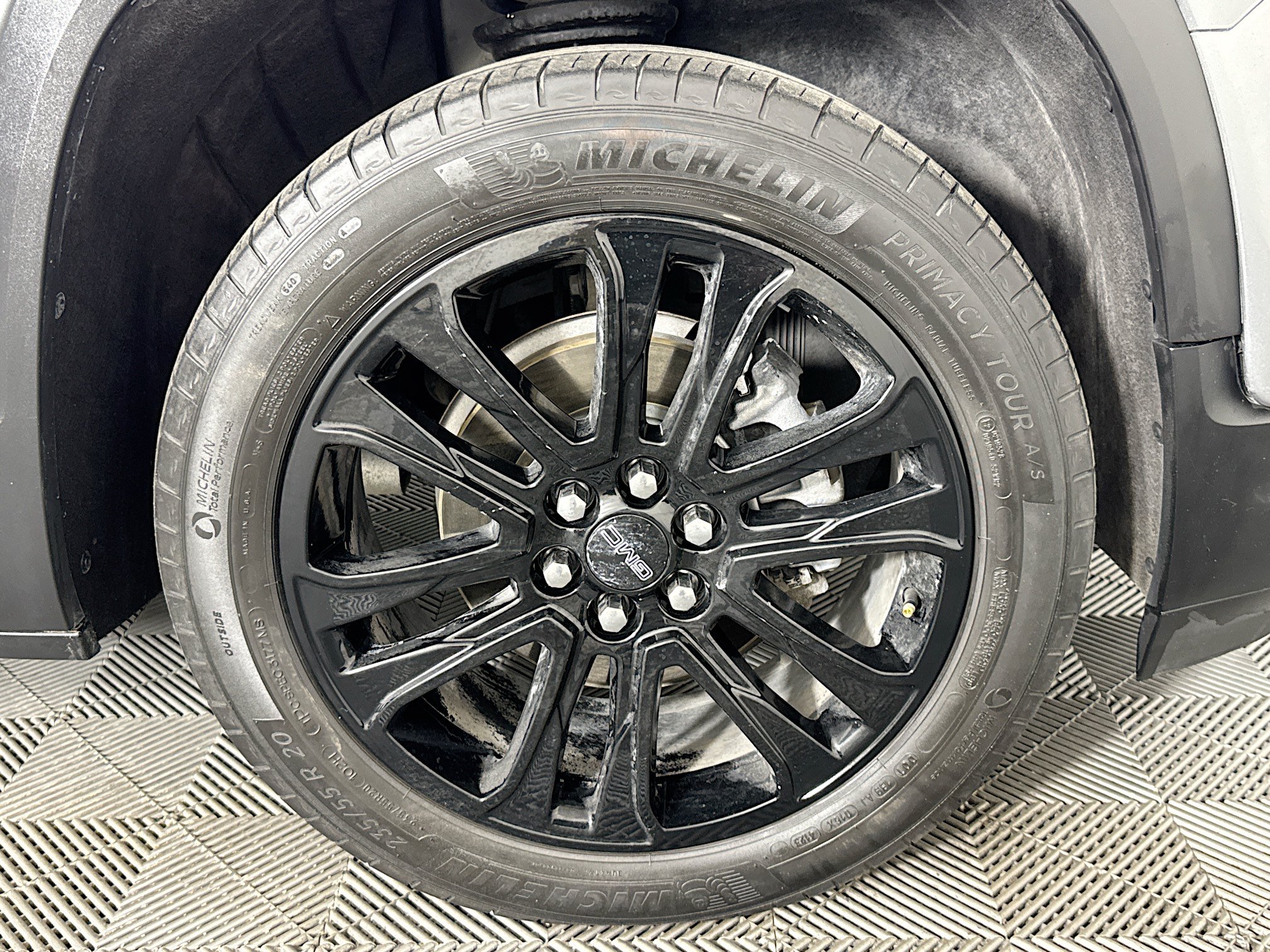 Used 2023 GMC Acadia SLT w/ Elevation Edition FWD image 30