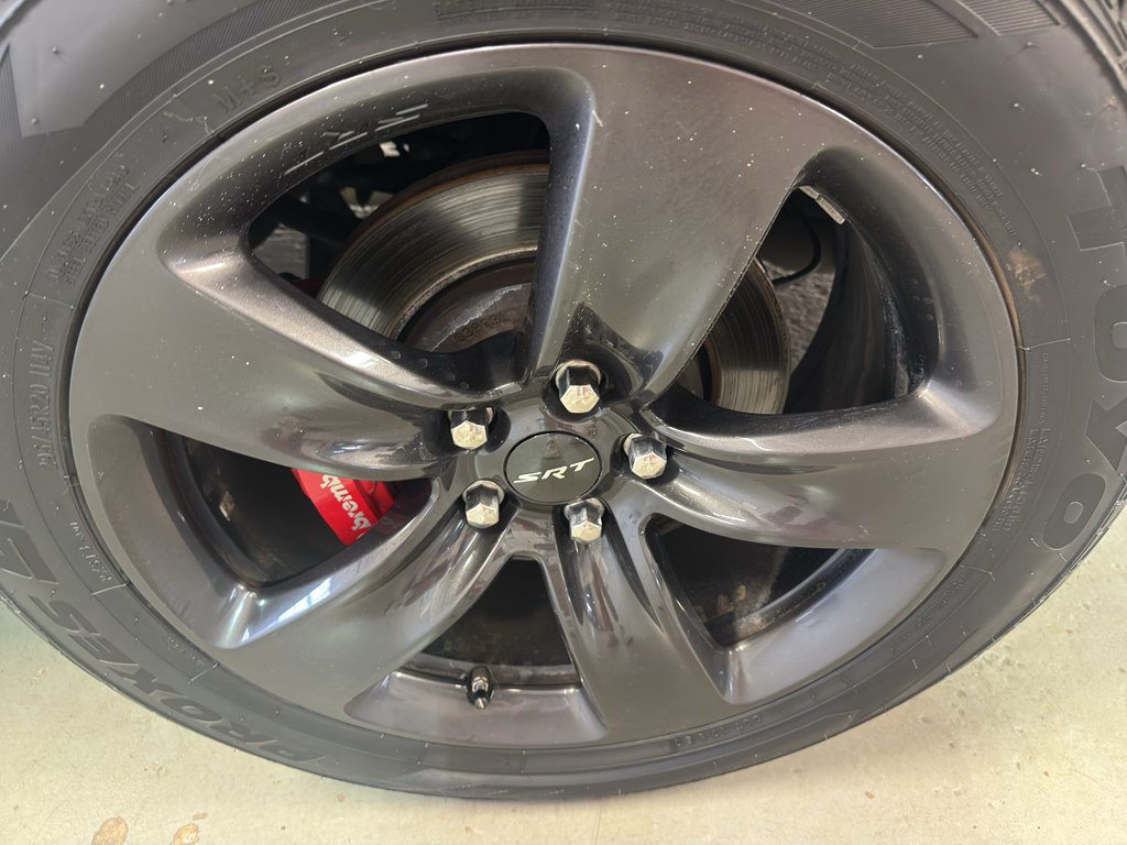 Used 2018 Dodge Durango SRT w/ SRT Interior Appearance Group AWD/4WD image 38