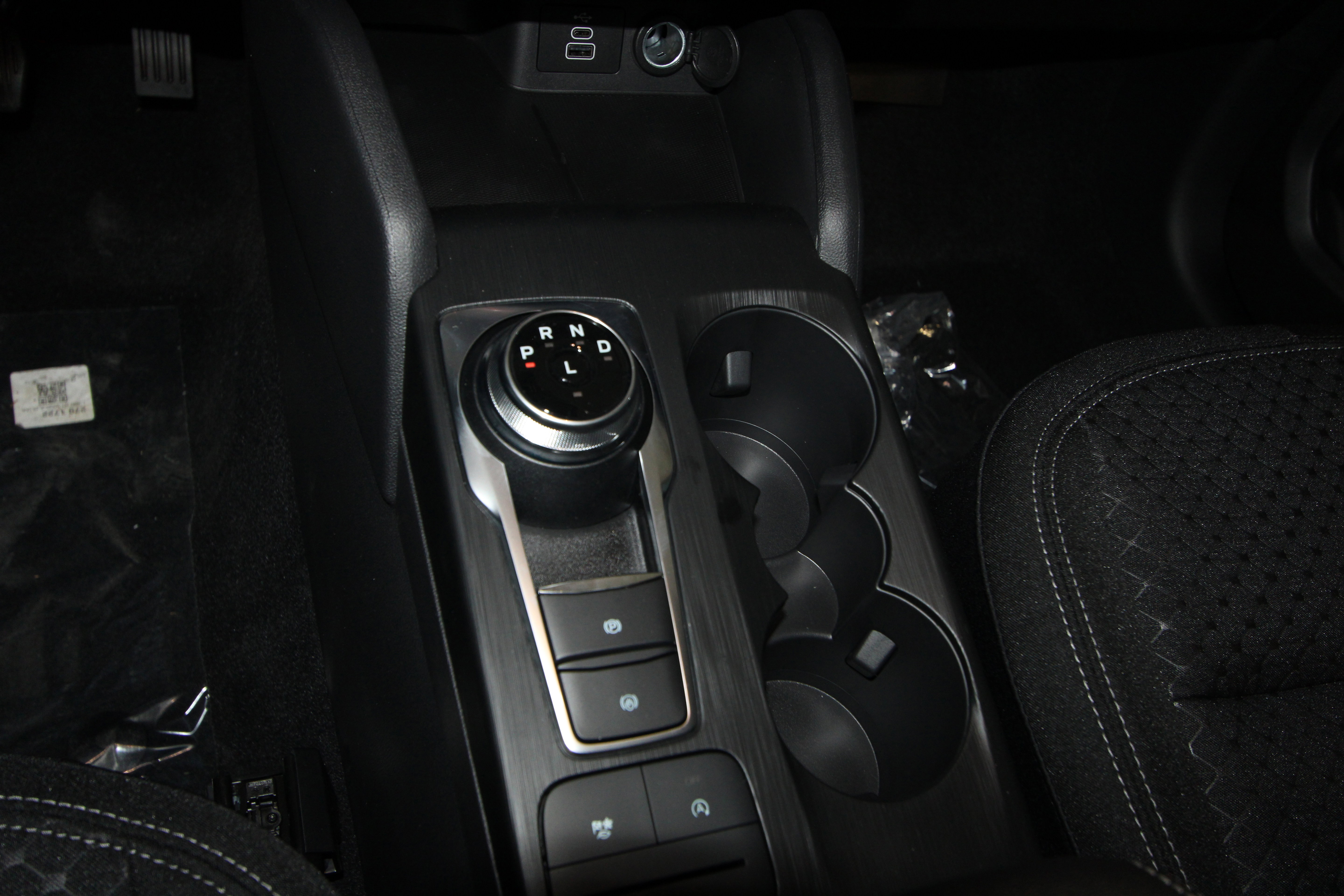 New 2026 Ford Escape Active w/ Cold Weather Package FWD image 15
