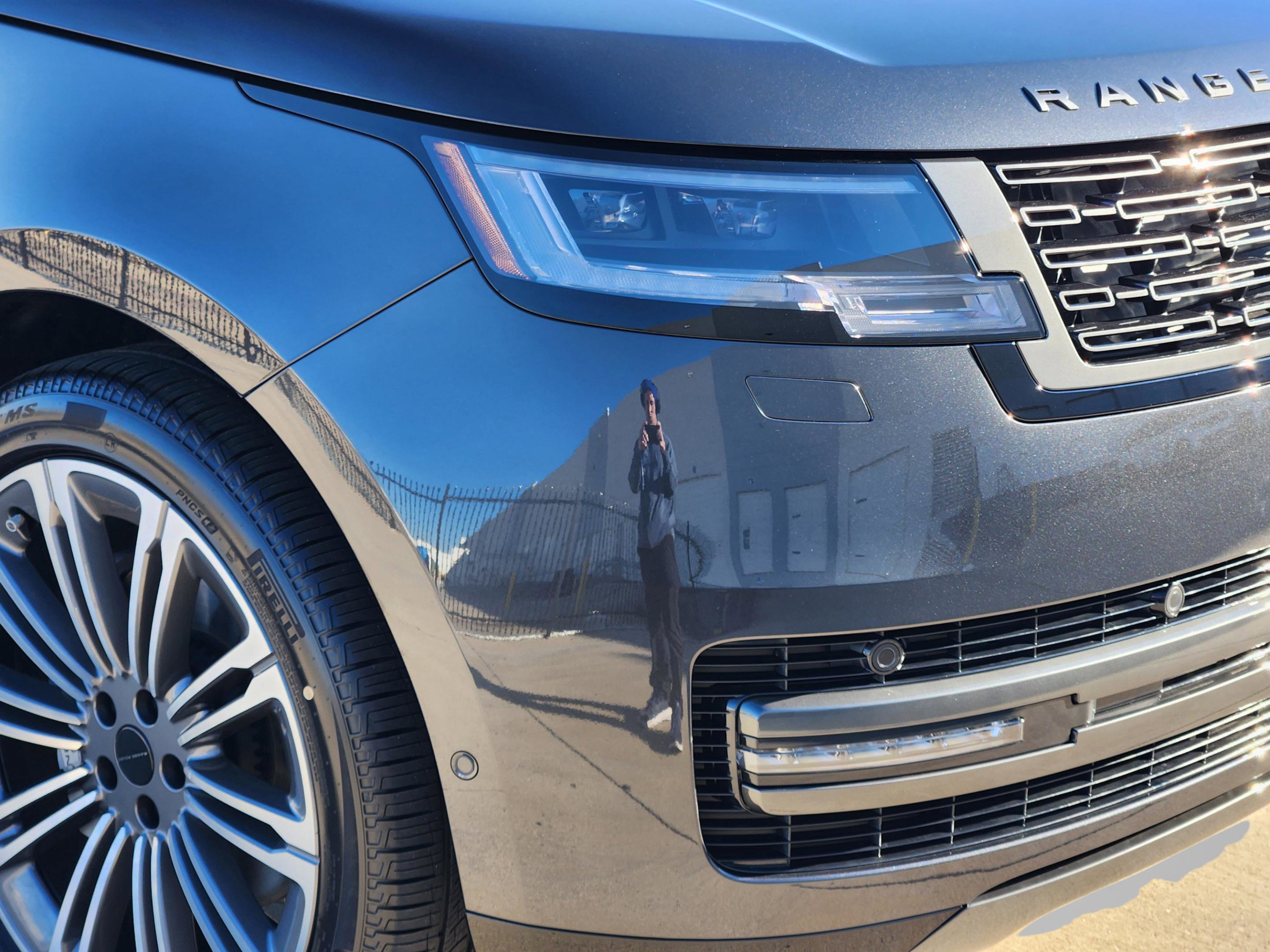 New 2026 Land Rover Range Rover Long Wheelbase SE AWD/4WD image 31