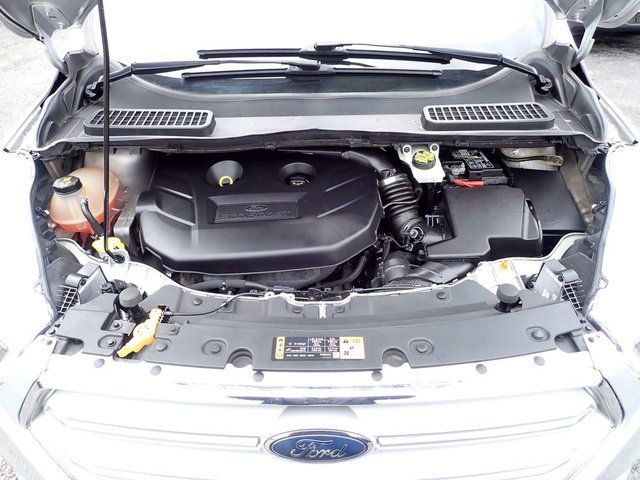 Used 2018 Ford Escape Titanium w/ Ford Safe & Smart Package AWD/4WD image 15