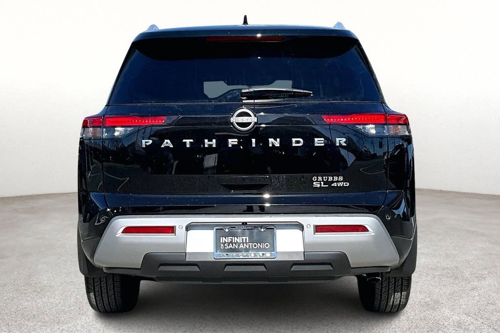 Used 2025 Nissan Pathfinder SL image 6