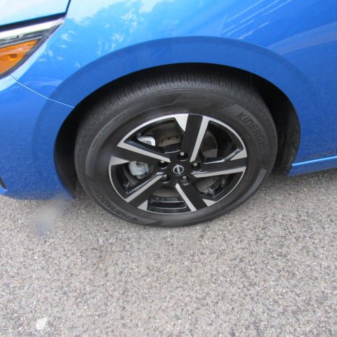 Used 2025 Nissan Sentra SV FWD image 5