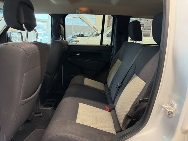 Used 2010 Jeep Liberty Sport w/ Popular Equipment Group image 12