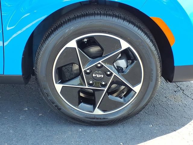 Used 2025 Kia Soul EX FWD image 13