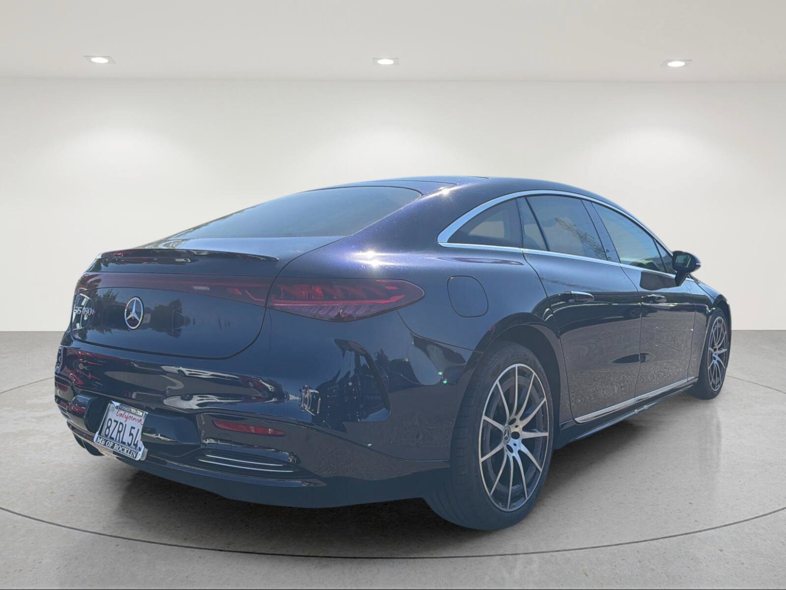Used 2022 Mercedes-Benz EQS 450+ Sedan image 4