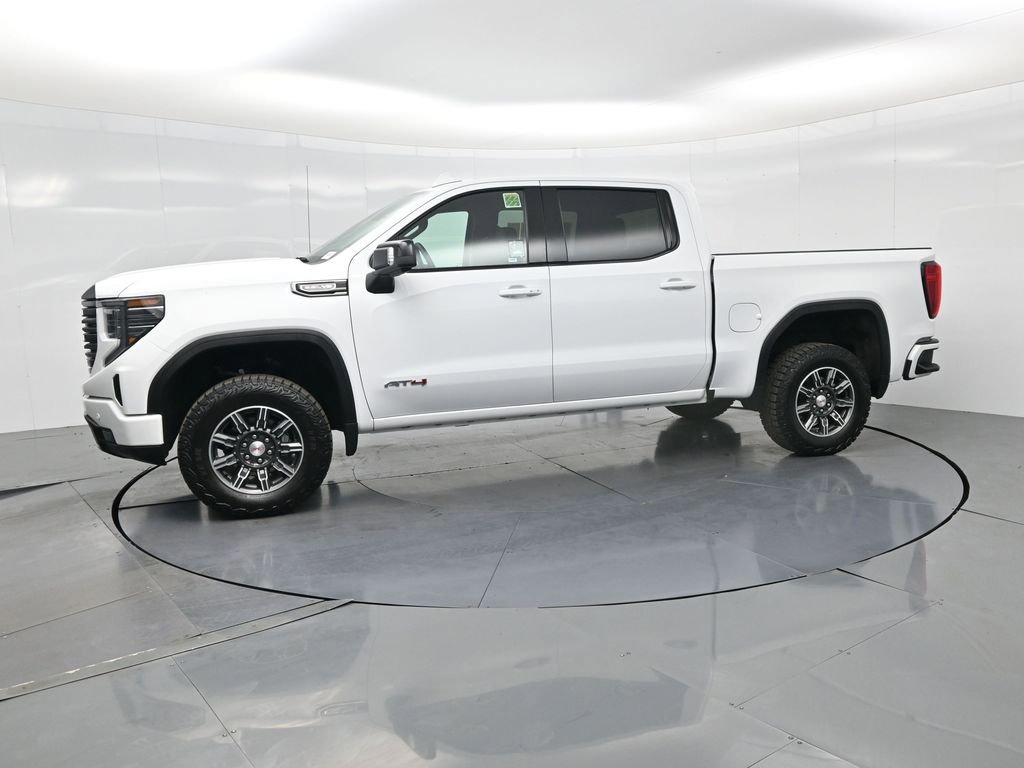 Used 2025 GMC Sierra 1500 AT4 image 9